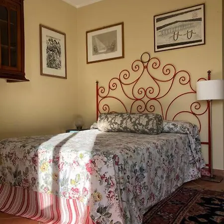 فندق Holidays Mozart-monferrato مونكالفو